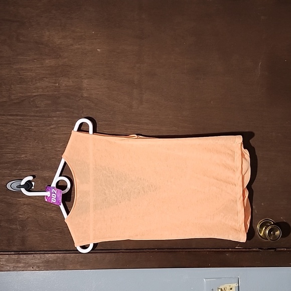 Athleta breezy tank - Picture 2 of 3